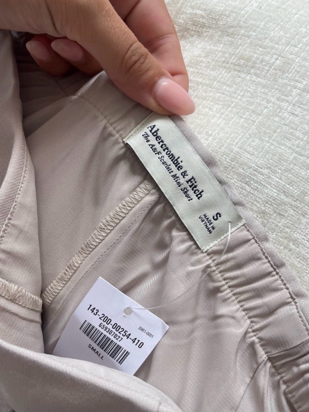Abercrombie & Fitch Beige Mini Skirt - Picture 3 of 3